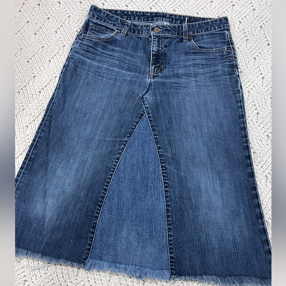 Deconstructed Gap skirt size 8